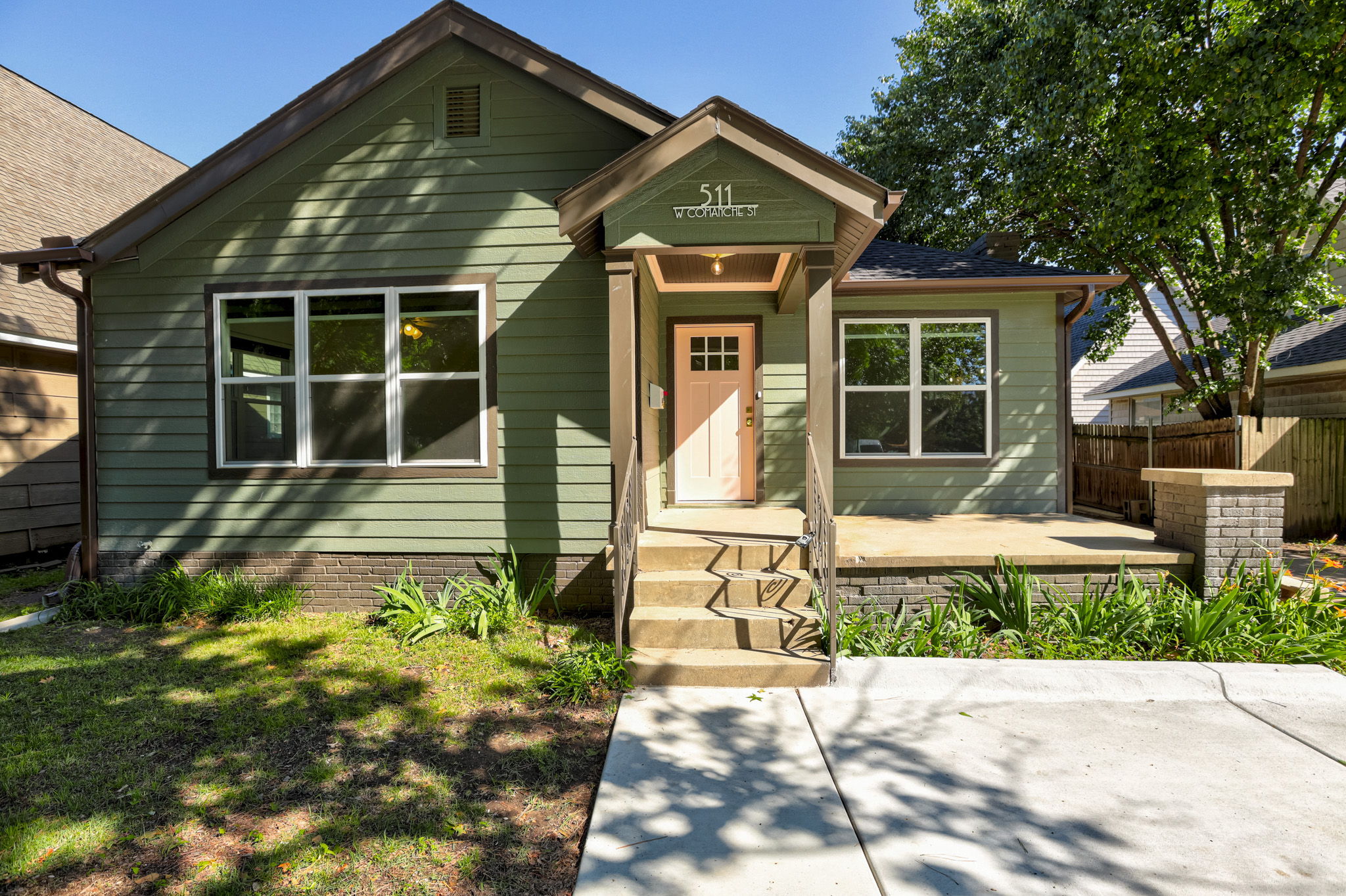 Property main image