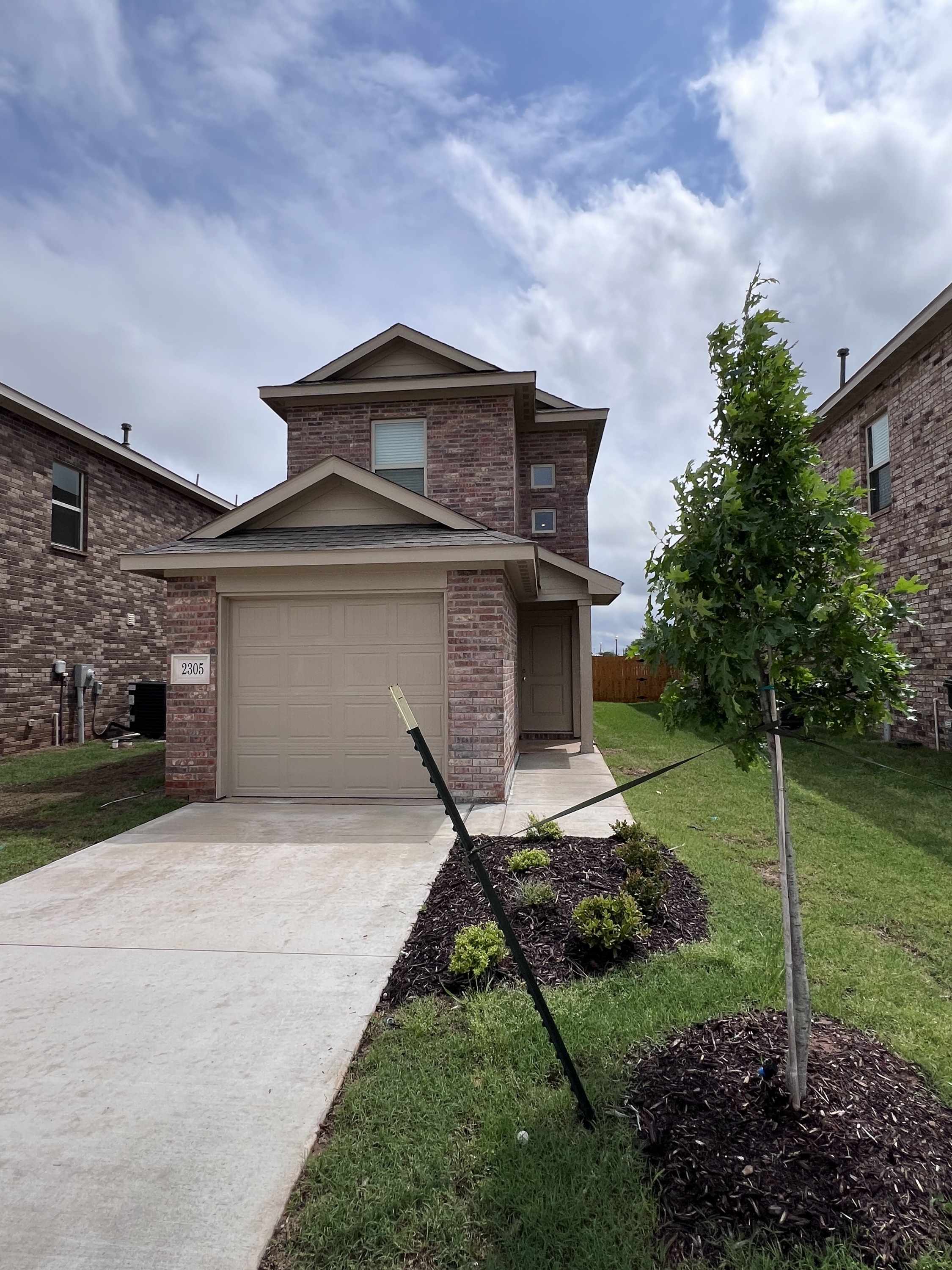 2305 Wolford Court